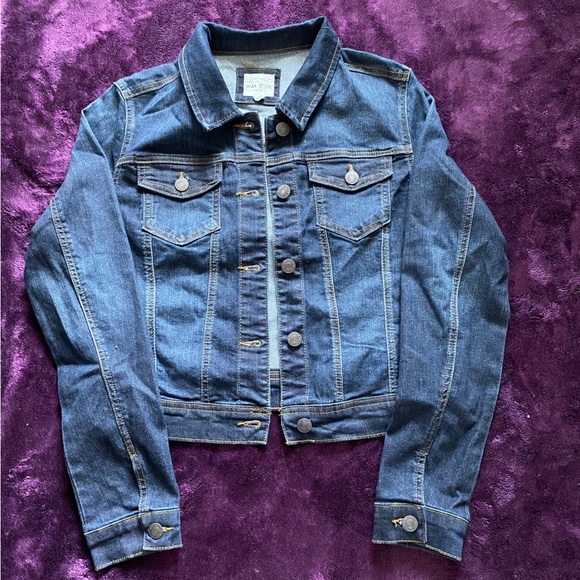 Jean Jacket - Picture 1 of 3